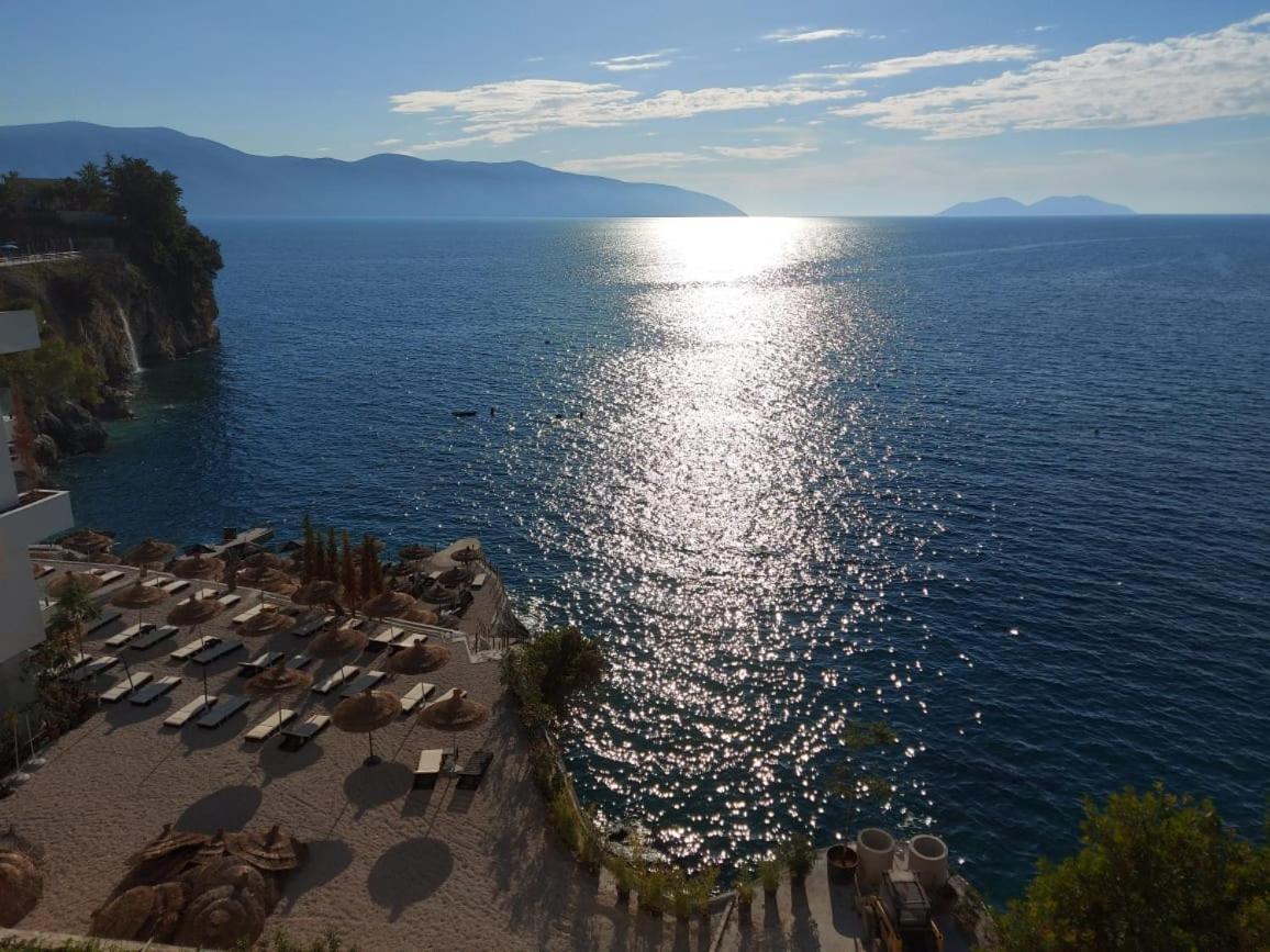 Deni Sea View Apartment Vlorë Exteriör bild