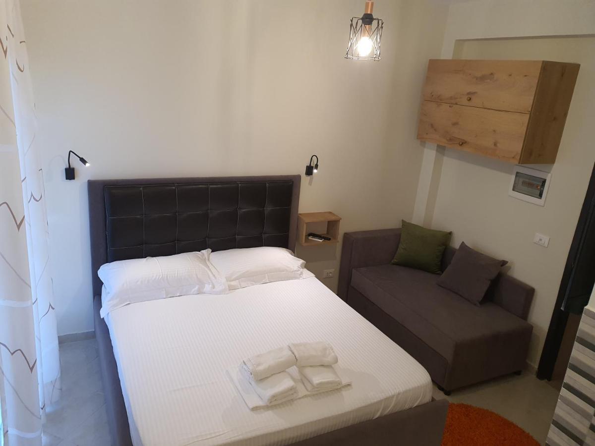 Deni Sea View Apartment Vlorë Exteriör bild