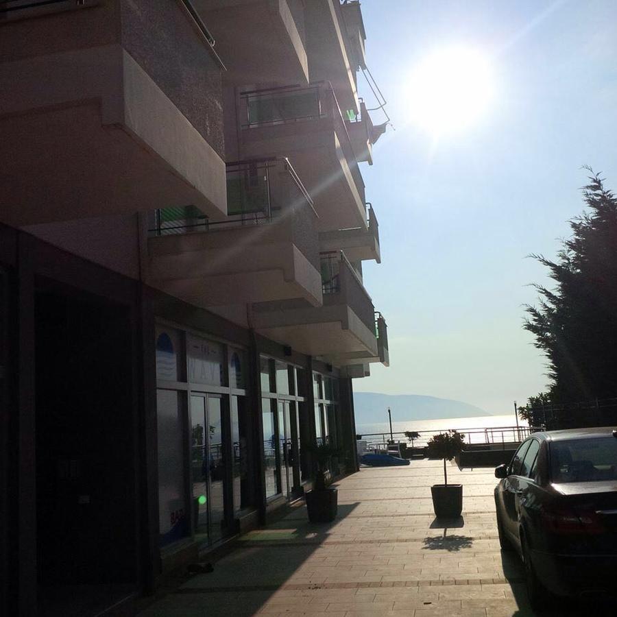 Deni Sea View Apartment Vlorë Exteriör bild