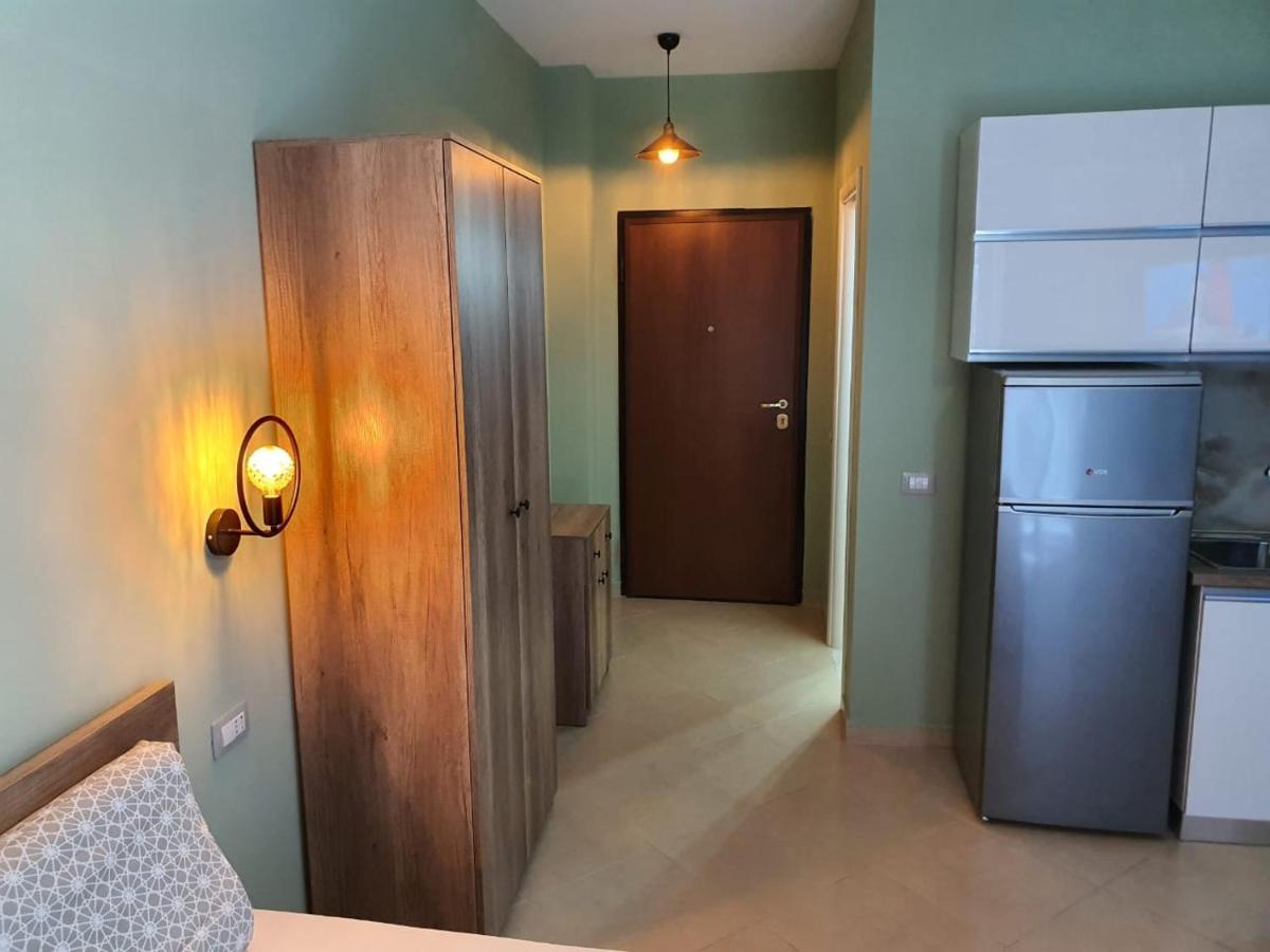 Deni Sea View Apartment Vlorë Exteriör bild