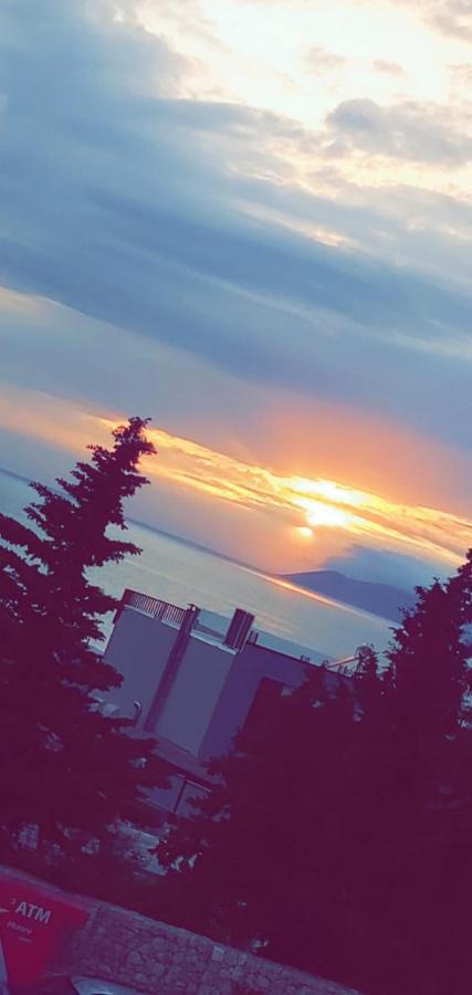 Deni Sea View Apartment Vlorë Exteriör bild